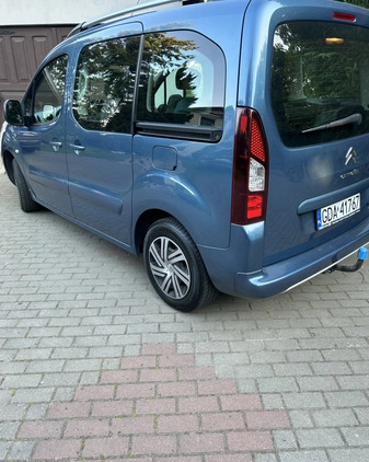 Citroen Berlingo cena 22400 przebieg: 198065, rok produkcji 2013 z Szczecin małe 121